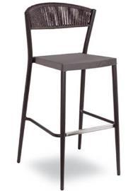 karfás terasz szék. A szék a formáját pontosan követő ülő párna az ár része.