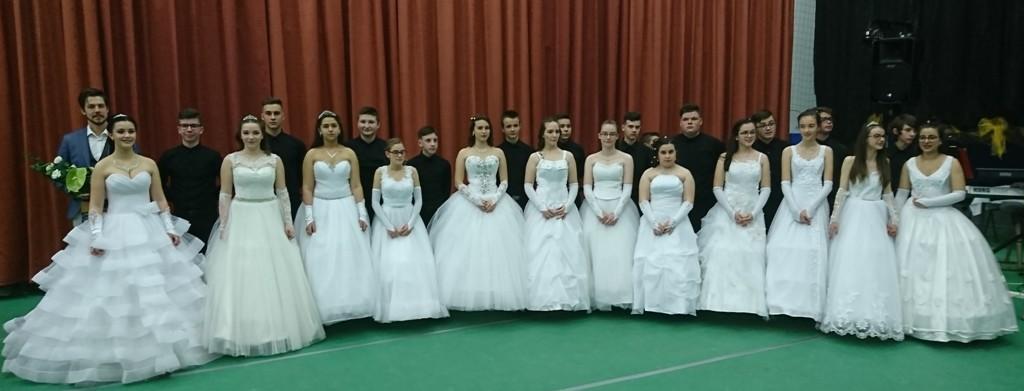 Reméljük, mindenki jól érezte magát, és jövőre is megtiszteli jelenlétével rendezvényünket.