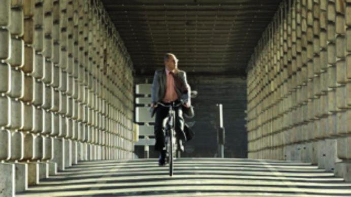 ZOOM SUR Zoom sur Un appel à projets national pour résorber les discontinuités dans les itinéraires cyclables Dans le cadre de la mise en œuvre du Plan Vélo présenté par le Premier ministre en