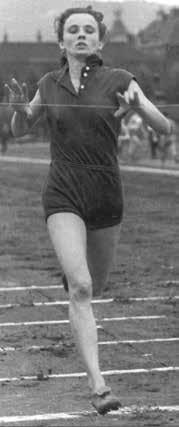 14 Életem versenye Sasvári Gizella Olimpián VII. helyezett, Vasutas Európa-bajnokságon ezüstérmes 800 méteren Természetesen a legkiemelkedőbb versenyem 1960-ban a Rómában megrendezett olimpia volt.