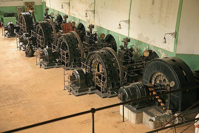 Az ikervári vízerőmű Az Ikervári Vízerőmű Magyarország első vízerőműve, 1895-96-ban épült. Az erőmű tervezője Gothard Jenő (1857 1909) csillagász, mérnök volt.