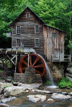 Vízimalmok The first documented use of watermills was in the first century BC and the technology spread quite quickly across the world.