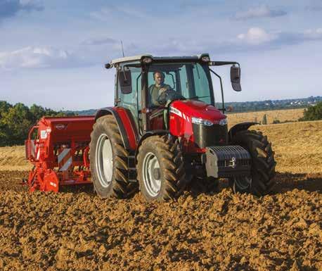 Az erős hárompont felfüggesztés akár 5200 kg-os maximális emelési teljesítménye révén ezek a traktorok könnyedén kezelik a modern művelőeszközöket.