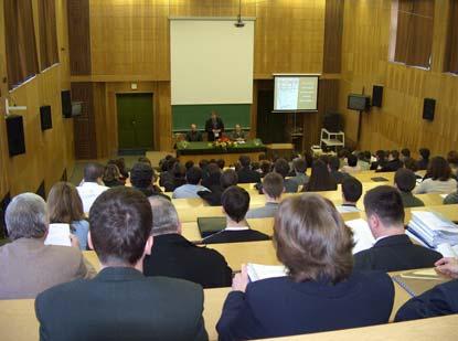 Főbb tárgyak a tanárképzési blokkban: pedagógia pszichológia - neveléstudomány (pszichológiai elméleti alapok,