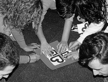 Cáritas, se siente animada por una misión permanente e irrenunciable: ser Iglesia pobre y para los pobres; Entre los pobres, actualiza los signos de la Buena Noticia de Jesús; y cuando se dirige al