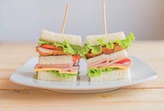Díszített kanapé szendvicsek vegyesen, megkötés nélkül Hétköznapra megrendelve Minimum létszám: 10 fő 3