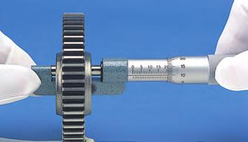 mm, orsó menetemelkedés,5 mm Mérőerő 5-1 N Szállítva Dobozban, kulccsal Pontosság Tömeg [µm] [g] 147-41 -1 ±3 65 14.5 2.5 15 14.5 12.