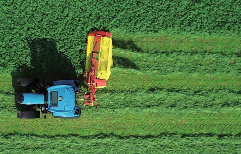 ECU ÉRINTŐKÉPERNYŐS MONITOR Érintőképernyős monitorral működtethető a műholdas navigáció és az ISOBUS rendszer.