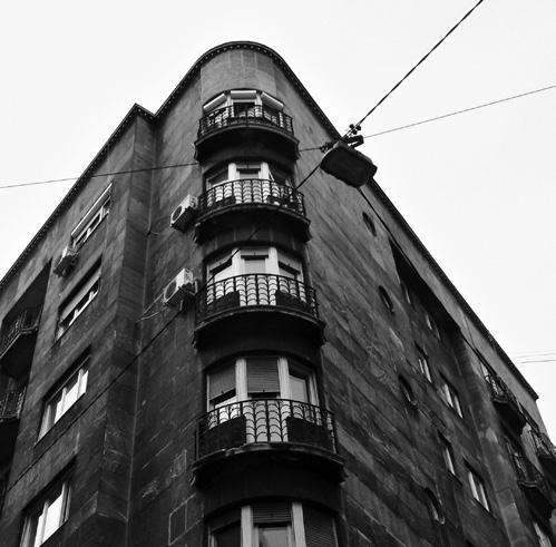 37 SZOMBAT 10:00 19:00 VASÁRNAP 10:00 18:00 VI. ker. Bajcsy-Zsilinszky köz 2.