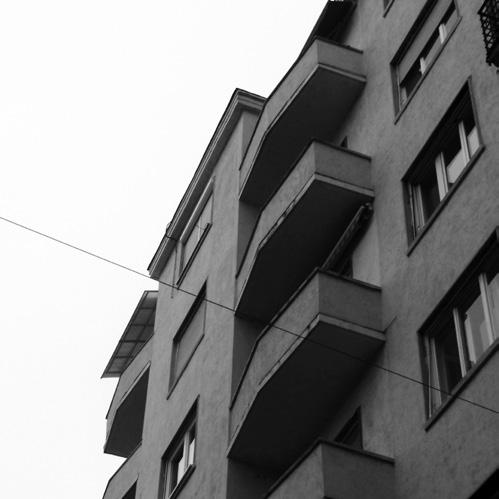 43 SZOMBAT 10:30-14:00 VASÁRNAP 10:30 VII. ker.