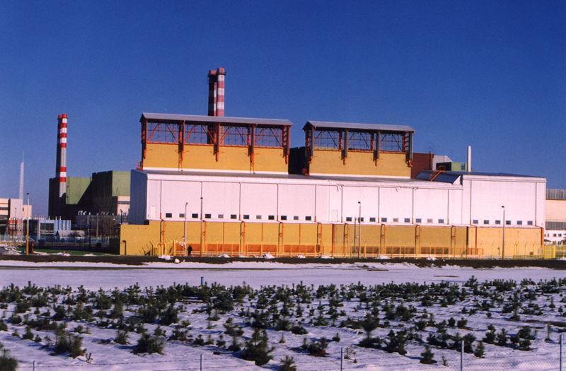A kiégett fűtőanyag-kötegeket 5 évig a reaktor melletti pihentető medencében, víz alatt tárolják azokat. Egy időben Oroszországba szállították innen a fűtőelemeket.
