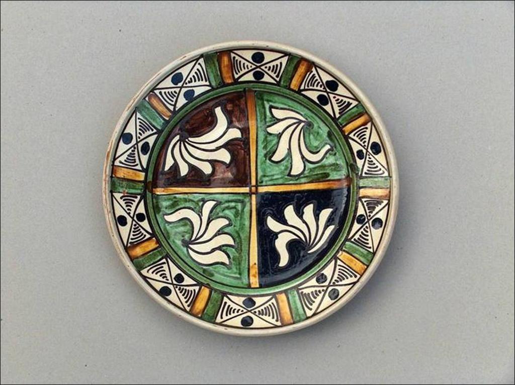 18. kép Korondi tányér Páll Antalné munkája A körkereszt, mint tér-idő modell 19.