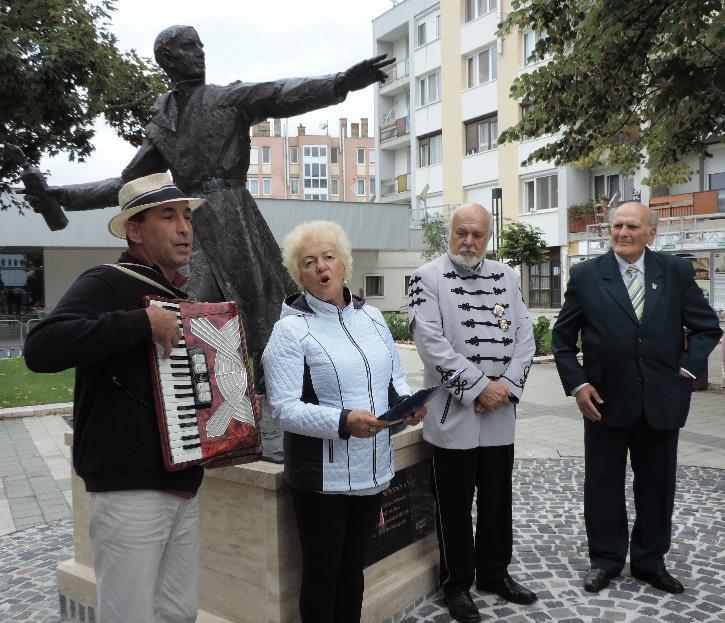 1956-os Hűség a Hazához Érdemkereszt kitüntetést adományozta, Nagy Attila Ákos nagytiszteletű úrnak, amelyet Szűcs Béla Albert adott át. szobor Paulikovics Iván szobrászművész alkotása.