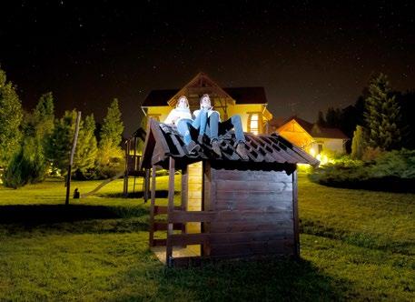 FREE-TIME ACTIVITIES, ACCOMMODATION, RESTAURANTS Hotel Kardosfa The hotel of the Sky of Stars The Hotel of the Starry Sky, Hotel Kardosfa*** is situated 20 km from Kaposvár, in the midst of the most