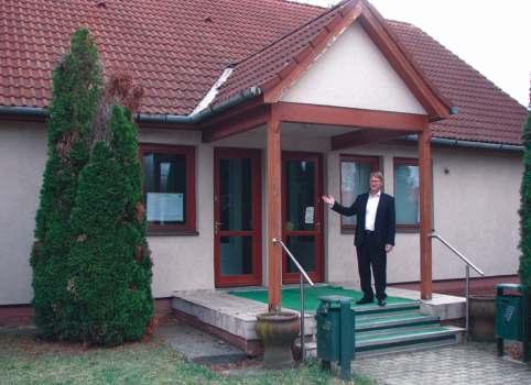 Az elmúlt hetekben dr. Biró Károly, Kozármisleny polgármestere több rendezvényen is bicegve, botra támaszkodva jelent meg. Mi történt, és hogy halad a felépülésben?