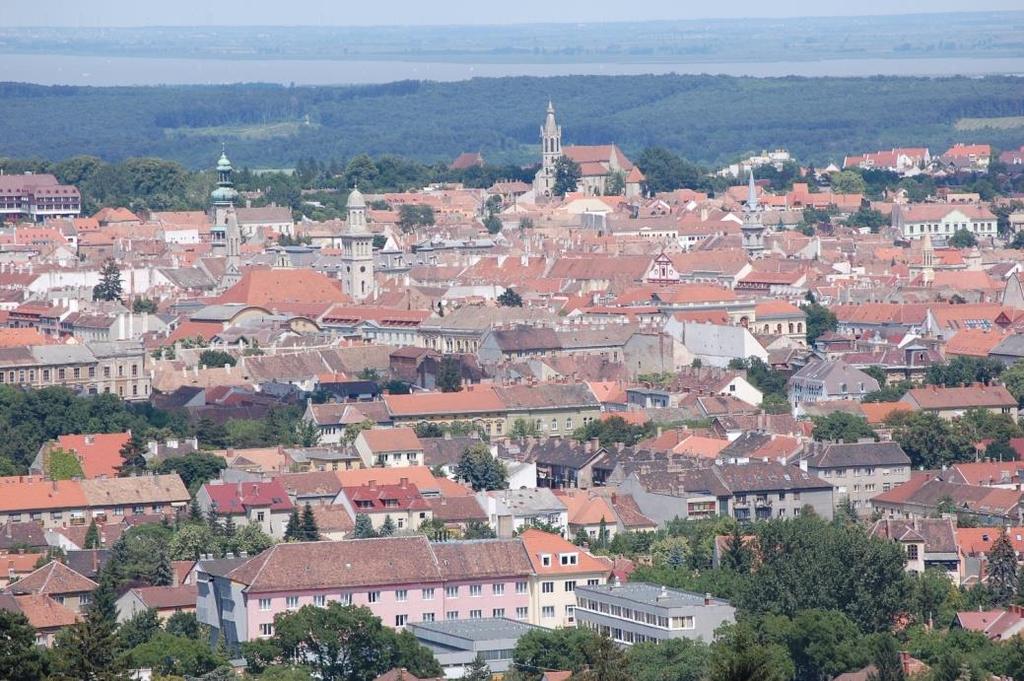 Jelentős kultúrtörténeti értékek és egyben degradációk is