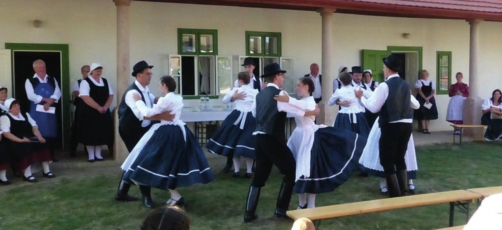 Sein Werk von der Ansiedlung der Deutschen bis in die Gegenwart, die Tarjáni krónika erschien 1992, die Neuauflage stellte die Vorsitzende der Selbstverwaltung der Ungarndeutschen Maria Miskovics vor.