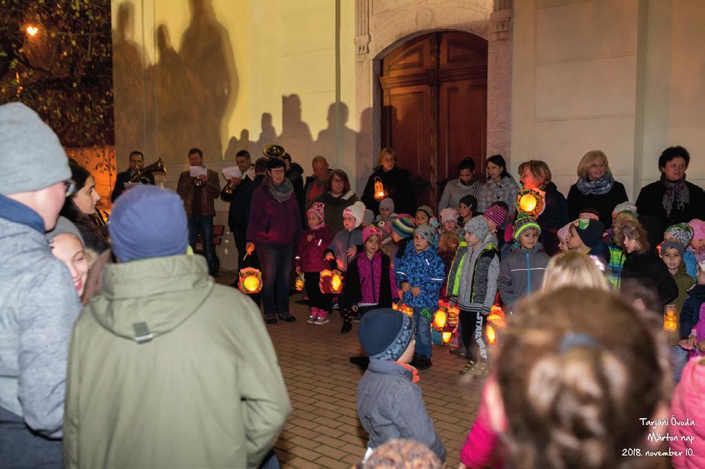 In unserer hektischen Gesellschaft legen wir einen immer größeren Wert darauf, dass die Kinder im Kindergarten die Feste zusammen mit ihren Familien feiern.