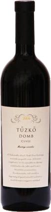 Vörösorok / Red wines / Rotweine tolnai domb cuvée TŰZKŐ BIRTOK 2012 9.800,-Ft/0,75l Nagy testű, különleges bor, a pincészet csúcsbora. Tökéletesen érett Melrot és Cabernet Franc házaítása.