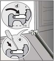Ügyeljen arra, hogy az ajtó sarkai ne ütközzenek a sütő elejével (ebben az esetben emelje fel újra az ajtót és szabályozza be