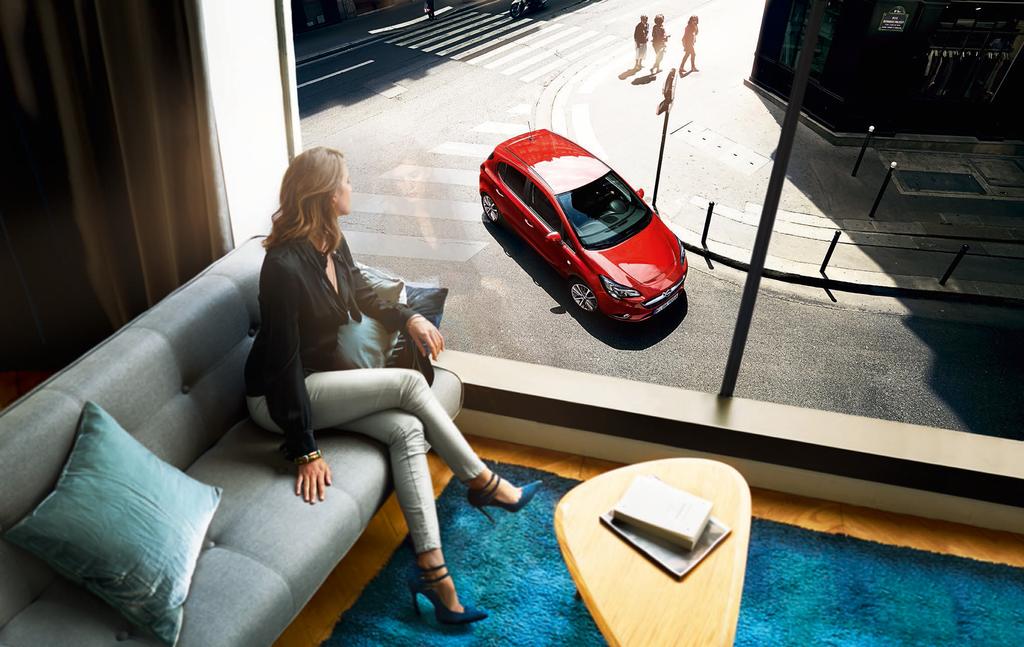 okosautó-funkciók a beépített IntelliLink navigációs és infotainment rendszerrel, okostelefon-kivetítéssel Apple CarPlay 1 és Android Auto útján 1 Kategóriaelső biztonsági technikák, például Opel Eye