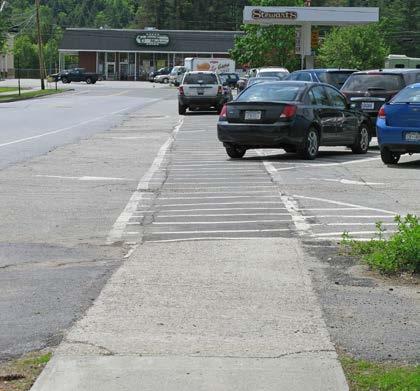 Street Name: Park St Segment: mid-block to mid-block ID #: 32 Street Side: Even Length: 180 feet Width: <3 ft 3-6 ft >6 ft Surface Material: Concrete Asphalt Surface Condition: Poor Fair Good Buffer