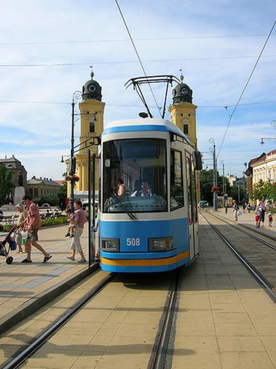 Az immár korszerűsített OTÉK-hez tartalmilag szervesen igazodva került 2015-ben publikálásra a Segédlet a közszolgáltatásokhoz és egyéb szolgáltatásokhoz való egyenlő esélyű hozzáférés