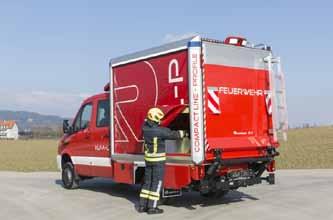 Könnyű és kompakt A Rosenbauer könnyű és kompakt, CL-P típusjelű gépjárműje pofonegyszerű megoldás egy látszólag bonyolult problémára.