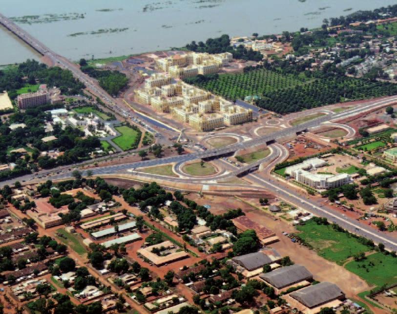 RÉPUBLIQUE DU MALI Contrôle et Surveillance des travaux de construction du pont de Kayo (972 m) sur le fleuve Niger à Koulikoro et ses routes d accès (33 km).