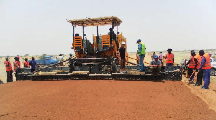 RÉPUBLIQUE DU TCHAD Contrôle et Surveillance des travaux de construction de la route Ngoura-Oum Hadjer, section Ngoura-Ati (236 km).