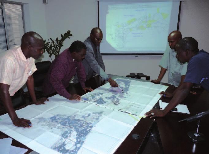 RÉPUBLIQUE DU SÉNÉGAL Contrôle et Supervision des travaux de fourniture et pose d une canalisation en fonte DN 1100 à DN 1600 mm d eau potable entre le PK 129 (aval Mékhé) et le PK 216 (Point K), de