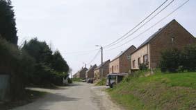 Lieux ponctuels, souvent des bâtiments hors échelle, qui constituent un point d appel négatif dans