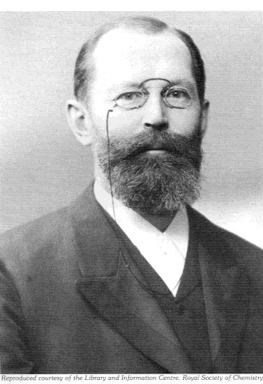 A peptid kötés: amid kötés (E. Fischer, 1902) Emil Fischer 1852-1919 John B.