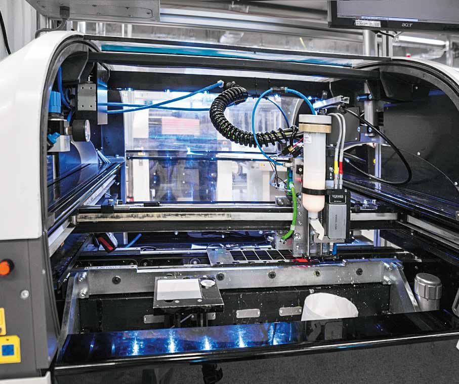 Ezek közé tartozik a tisztaszoba atmoszférája, a nagy mértékben automatizált SMD és COB berendezések, valamint a legnagyobb fokú termelési rugalmasság.