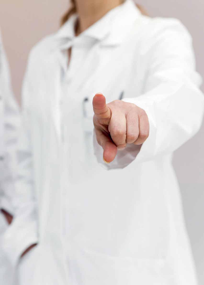 MIT SIMULTAN- ÜBERSETZUNG International Quintessence