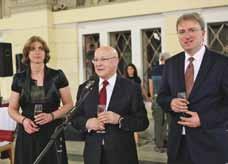 The Dean of the Faculty of Dentistry and Vice-Deans, Heads of Departments, and well-known instructors and leaders of the profession of the University s catchment area discussed the current problems