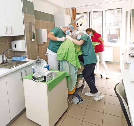 The daily patient flow of the Ambulance of the Dentoalveolar Surgery has increased significantly in recent years.