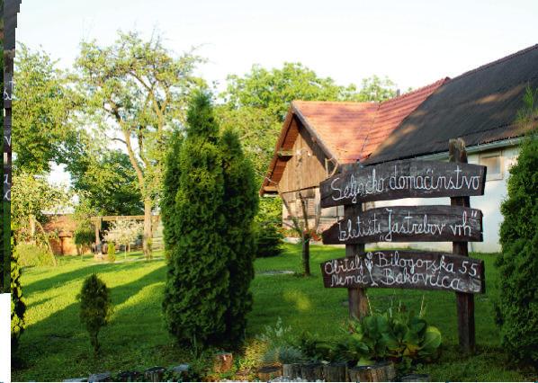 SMJEŠTAJ SZÁLLÁS ACCOMODATION Hotel Podravina Hrvatske državnosti 9 48000 Koprivnica Tel: +385 (0) 48 621 025 Fax: +385 (0) 48 621 178 recepcija@hotel-podravina.hr prodaja@hotel-podravina.hr www.