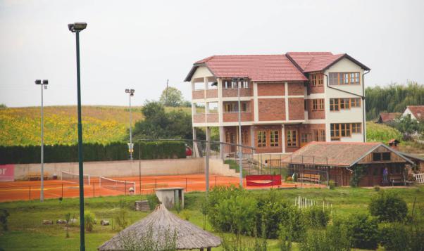 Apartman / Apartman / Apartment Mariva **** Augusta Cesarca 3, Đakovo Tel: +385 (0) 99 515 8279 info@apartman-mariva.