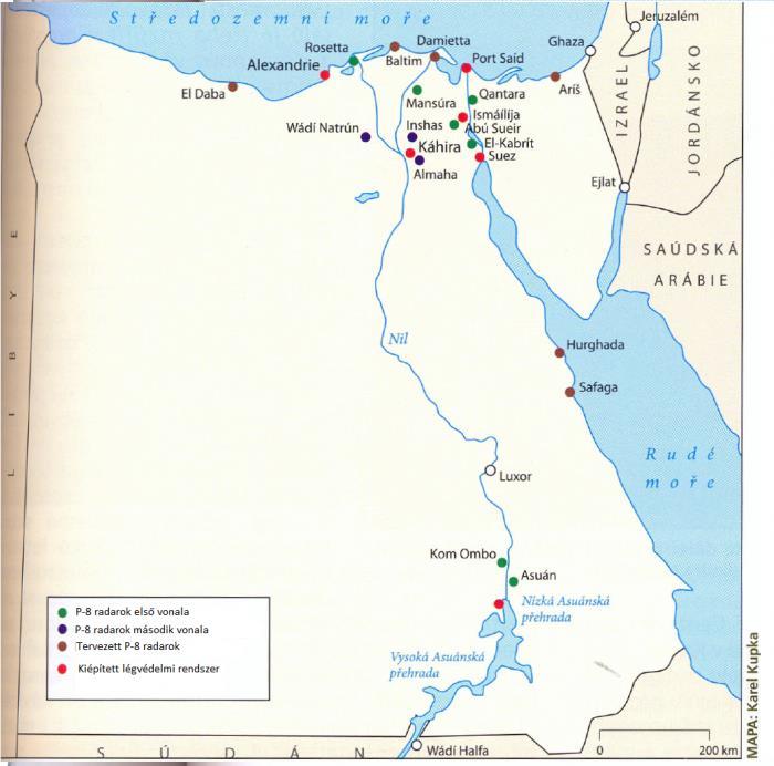 IV. A csehszlovákok által kiépített légvédelmi rendszerek és radarok Egyiptomban. Saját fordítás. A földrajzi neveket a térkép minőségének megőrzése érdekében cseh nyelvű formában kellett hagyni.