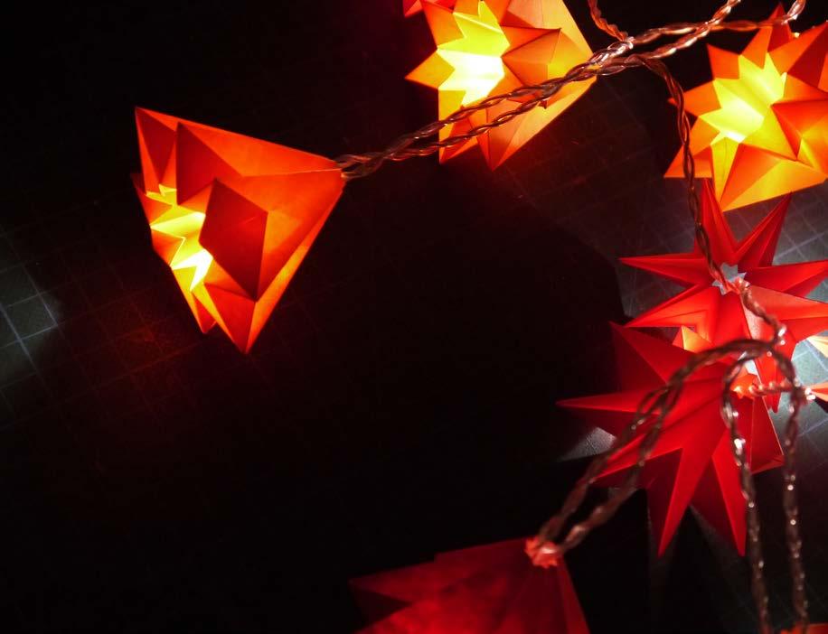 PAPÍR-ORIGAMI KÉZMŰVES FOGLALKOZÁS 15 éves kortól, felnőtteknek is JÚLIUS 8-12. NAPONTA 9.00-13.00 Papír dekoráció, használati tárgyak készítése 1.