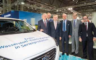 HYUNDAI IX35 FCEV A kiállítás egyetlen tüzelőanyag-cellás elektromos autóját a Hyundai állította ki.