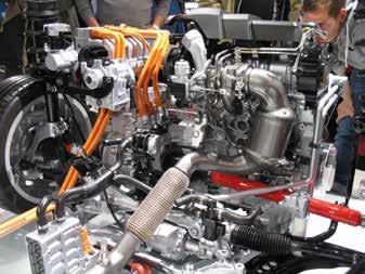 4 TFSI 110 kw (150 LE) Max. forgatónyomaték 1.4 TFSI 250 Nm / 1750 4000 1/min Max. teljesítmény elektromos gép 75 kw Max.