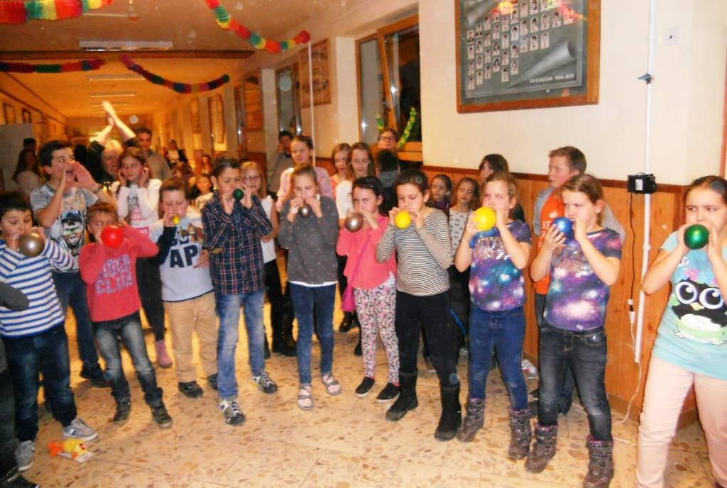 Ezt idén a hagyomány szerint a nyolcadik osztály szervezte.