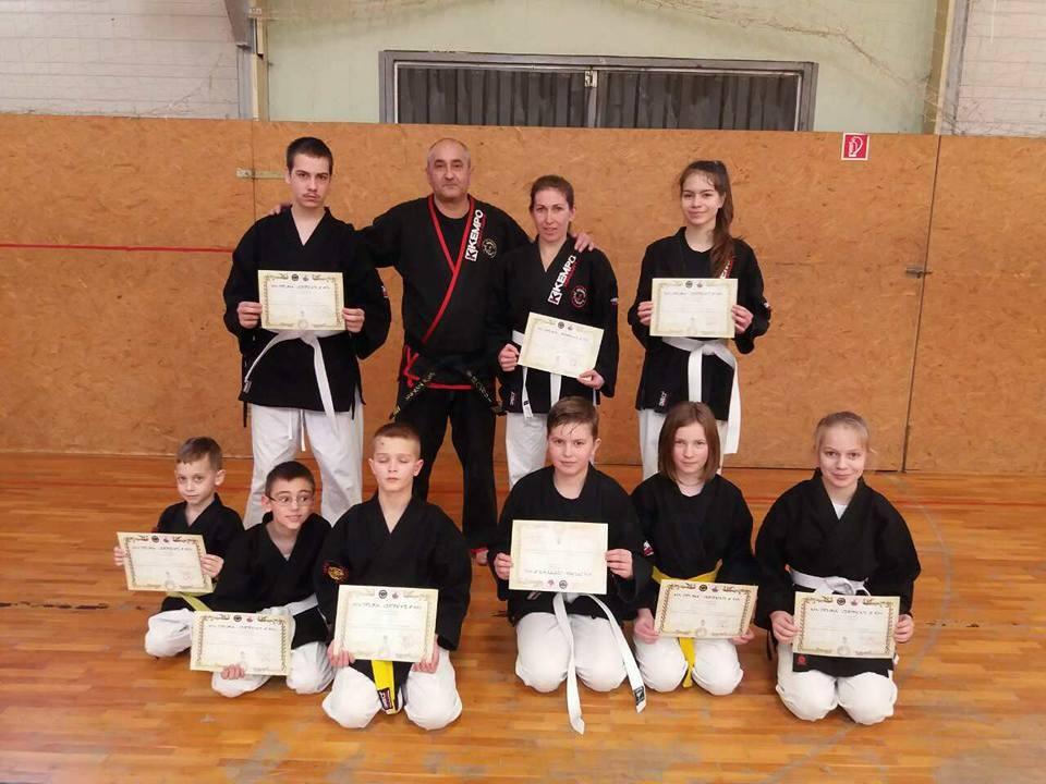 helyezés Junior formáció: I. helyezés Felnőtt formáció: II.