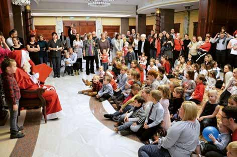 Mikulás ünnepség gyermekeknek a Kúria dísztermében A
