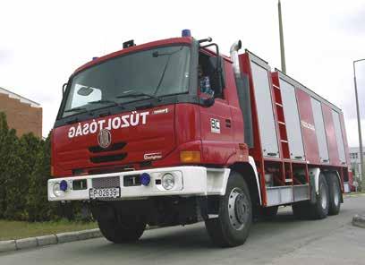 The 3 600 kg of CO extinguishing media is contained in 7 cylinders; they are stored in 3 cylinder racks that hold 4 cylinders