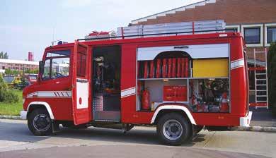 LA 4-cylinder turbocharged diesel 100 kw/ 600 RPM 7 300 kg dual-circuit hydraulic servo brakes, ABS Fire-fighting technical