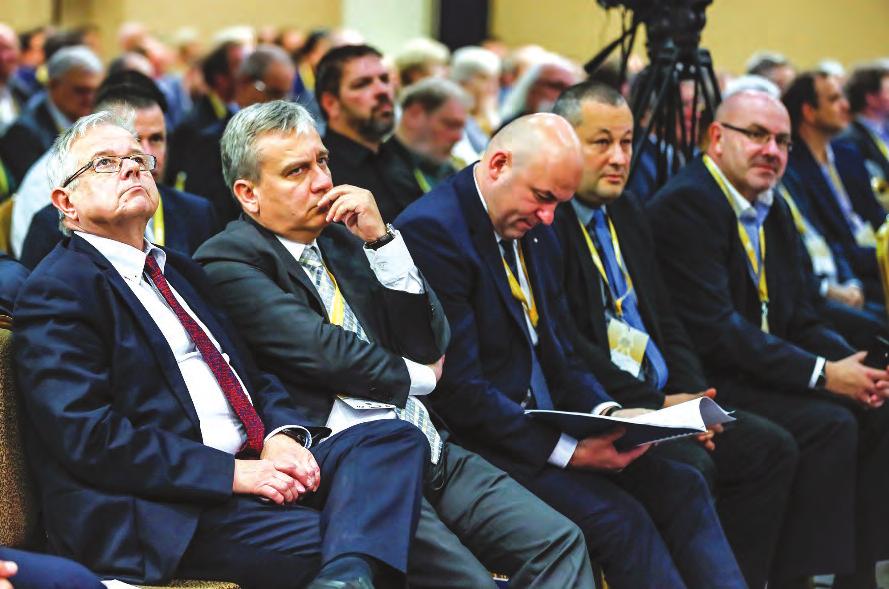 II. Magyar Közlekedési Konferencia 2018. november 13 15., Eger Plenáris ülés 2018. november 13., kedd A Plenáris ülés levezető elnöke: dr.