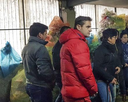 Zuvedených čísiel vyplýva, že každý z nás vyprodukuje ročne priemerne 359 kg komunálneho odpadu, z ktorého vytriedi len 82 kg surovín. Zatiaľ sa len veľmi malá časť odpadov mení na suroviny.